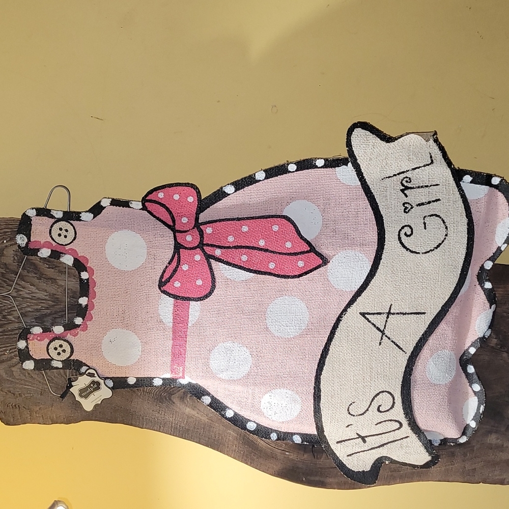 "ITS A GIRL" Door hanger